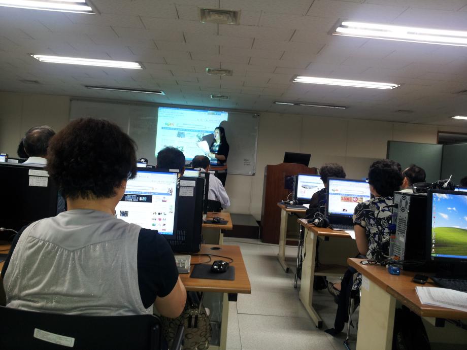 야간과정  수업중입니다. 이미지